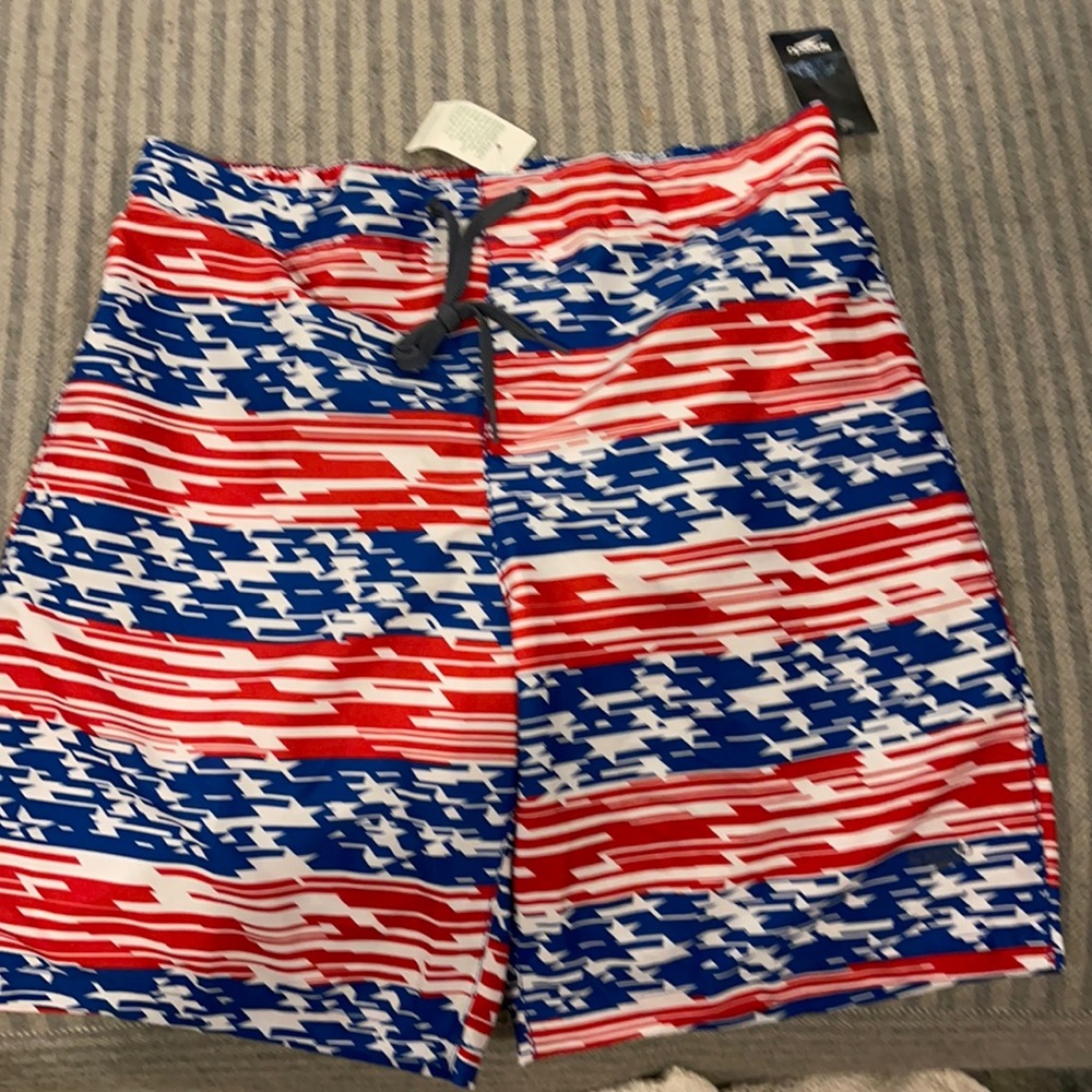 Men’s Swimming Trucks